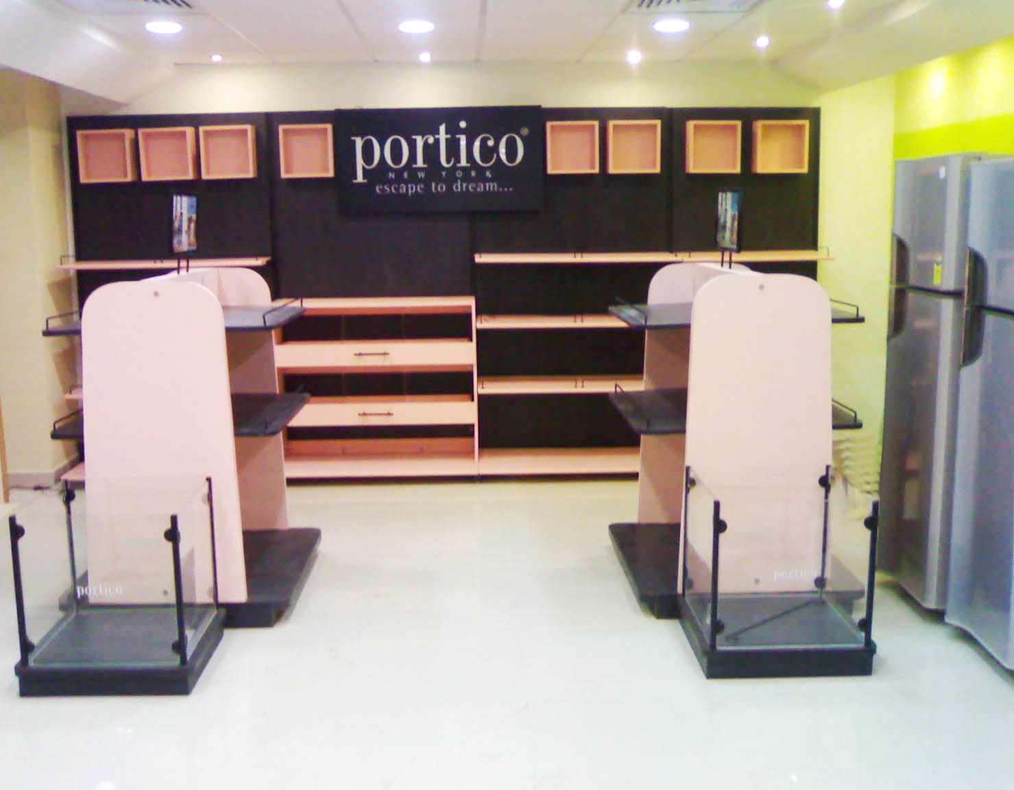 Retail Showroom Furniture